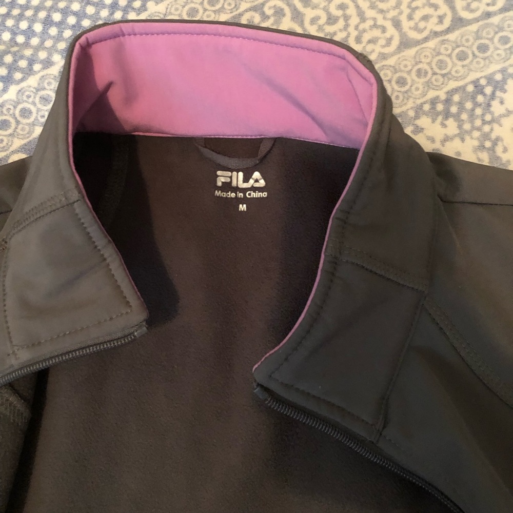 FILA - Picture 2 of 4